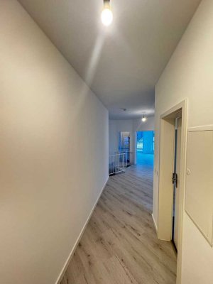 Saniertes 4-Zimmer-Wohnhighlight auf zwei Ebenen mit Terrasse