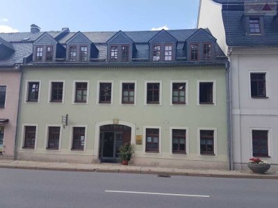 3-Raum-Wohnung mit Balkon im Zentrum von Scheibenberg - Einbauküche vorhanden!