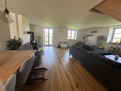 Attraktive 4-Zimmer-Maisonette-Wohnung mit gehobener Innenausstattung mit Balkon und EBK in Aachen