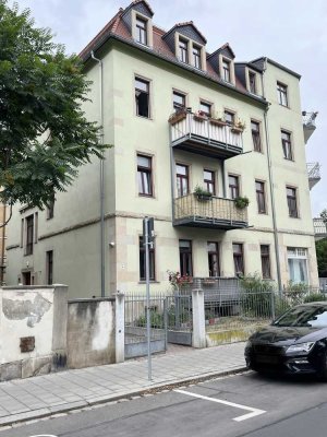Aktuelle Renovierung einer herrlichen 3-Raum Wohnung in Dresden-Löbtau!