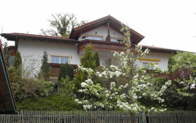 Einmalige Aussicht: Besondere 3-Zimmer-Wohnung in Bernau a. Chiemsee