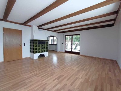 Große 3,5-Zimmer-Wohnung mit Garten und Garage in Wildpoldsried - befristet