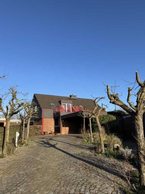 Nähe Kiel, Holsteinische Schweiz, EFH mit schönem Garten - ruhige Wohnlage