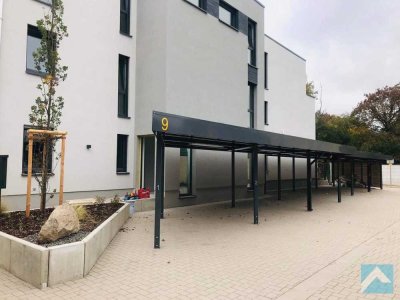Geräumige, geschmackvolle und neuwertige 3-Raum-Penthouse-Wohnung mit EBK
