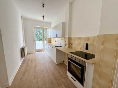 Altbau-Charme Nordstadt: 2-ZKB, Balkon inkl. Einbauküche