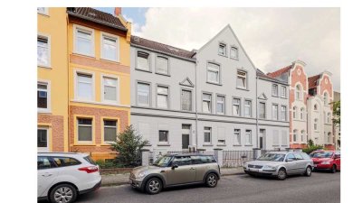 Gepflegte DG-Wohnung mit drei Zimmern und EBK in Lüneburg