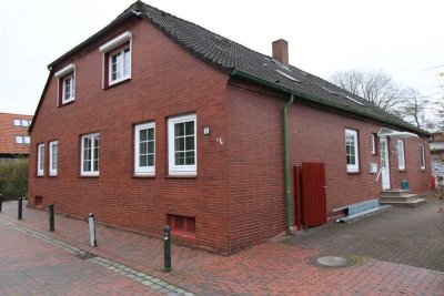 Gepflegtes MFH mit 4 Einheiten und Top-Potenzial in Wedel