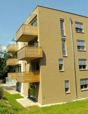 Sonnige Wohnung im Grünen mit Carport Abstellplatz