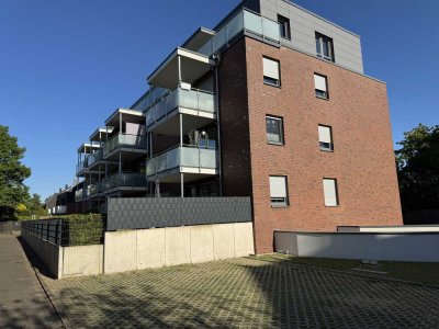Neuwertige Wohnung mit drei Zimmern und Balkon in Lehrte