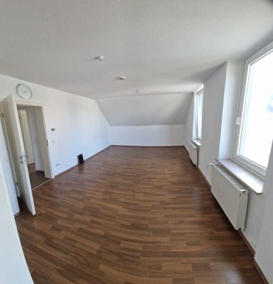 Schöne 3 Zimmer-Wohnung mit kleinen Esszimmer in Wattenscheid!!!