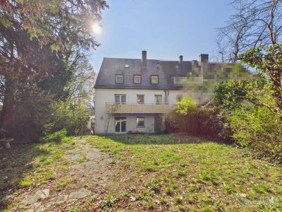 Top Lage Nürnberg-Erlenstegen! 
Reihenendhaus mit weitläufigen Grundstück!