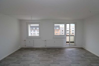 Trauen Sie Ihren Augen...große 3-RW mit Wanne & Balkon!!!!