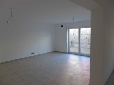 Neuwertige moderne 2-Zimmer-Wohnung in Trossingen m. EBK + Terrasse