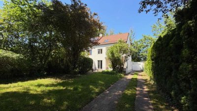 Gemütliche DHH mit großem Garten in ruhiger und grüner Lage von Großhadern
