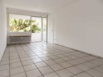 Neuenhausen: Sonnige 3-Zim.-Whg. (renoviert) mit Westbalkon und Gartennutzung