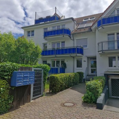 Frisch renovierte 1,5 Zimmer in ruhigem MFH - sofort verfügbar