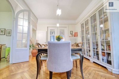 Düsseldorf Zooviertel // Gehobenes Wohnen im Altbau in großzügigen Räumlichkeiten