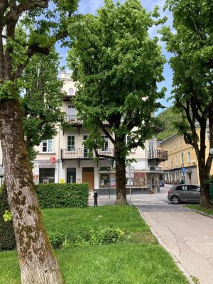 Praxis bzw. Wohnung Wiesingerstraße 2 - Gebäude direkt am Nordeingang des Kurparks