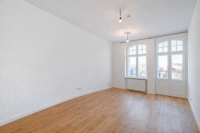 Wohnen im Sprengelkiez – Sanierte Altbauwohnung mit Balkon