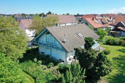 Villa im Bauhausstil auf traumhaften Grundstück