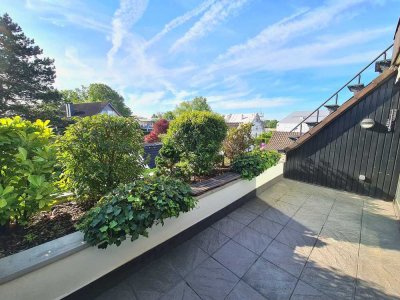 3,5-Zimmer Dachgeschoss-Maisonette in Wittlaer, Sonnenterrasse, Kamin, EBK