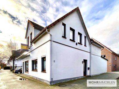Renovierte 3-Zimmer Obergeschoss Altbauwohnung in zentraler Lage!
