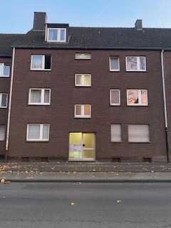 Duisburg- Beeck, schöne sanierte 2 Zimmer Wohnung mit Balkon