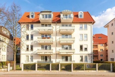 +++ Frei Werdend! 3-Zimmer-Wohnung mit Balkon, EBK und TG-Stellplatz über den Dächern von Löbtau +++