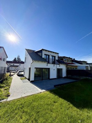Exklusives Neubau-Reihenendhaus (KfW 40) mit großem Garten, Galerie & flexibler Nutzung