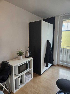 Untermiete: Wohnung mit Küchenzeile, Bad und Balkon
zur Verfügung vom 01.08.2025 bis 15.03.2026 als