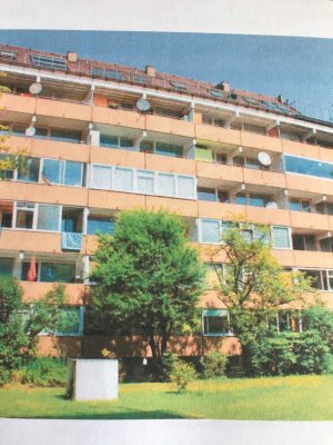 Möblierte 1,5-Raum-Wohnung mit Balkon und Einbauküche in München