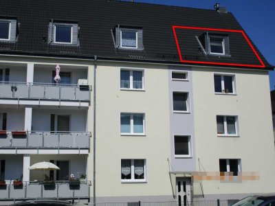 1-Zi-DG-Whg in K-Buchheim; 2 Jahre Min.-Mietdauer; Heizenergie nicht in NK, separat; Leer vermietet