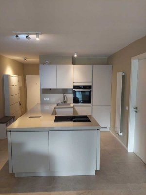 3-Zimmer Traumwohnung mit Granitküche und großer Terrasse (möbliert)