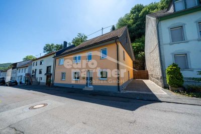 Gepflegtes Wohnhaus mit Ausbaureserve!