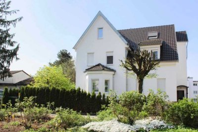 Großzügige 3-Zimmer-Wohnung mit Südbalkon – stilvoll wohnen im Altbauflair in Weilheim/Teck
