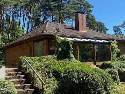 Charmanter Walmdachbungalow in ruhiger Waldrandlage