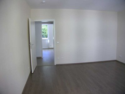 3 Zimmer mit sehr großer Wohnküche,Bad/WC, 94 qm, von privat