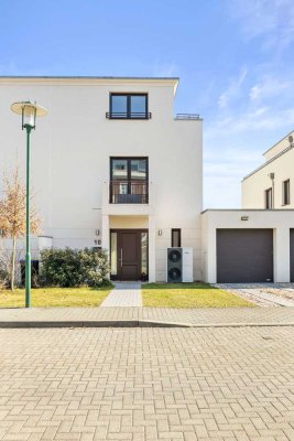 Exklusives Einfamilienhaus (6 Zi.) |  240m2 | Sehr hell | Ruhig & grün, ideal für Familien |01.08.26