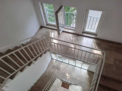 Provisionsfrei FR-Zentrum hell & ruhig gelegen