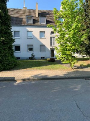 Neu Sanierte EG-Wohnung mit Gartennutzung in Korschenbroich