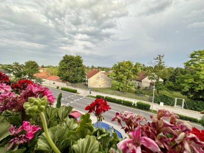 EBERGASSING: Vollausgestattete Wohnung mit hellen 3 Zimmern und Balkon