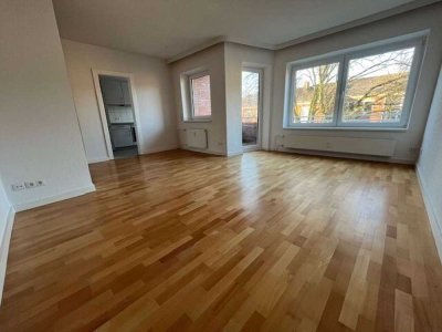 Frei! Moderne 2,5-Zimmer-Wohnung in ruhiger Lage von Bramfeld!