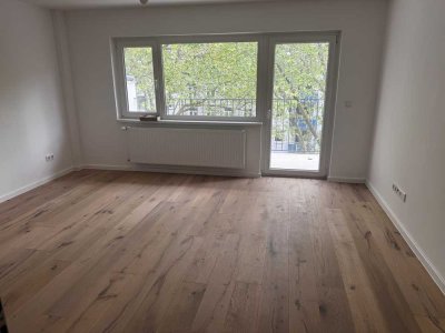 NACH SANIERUNG ERSTBEZUG DACHTERRASSENWOHNUNG