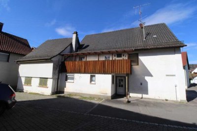 Schnäppchenhaus, mit begonnener Sanierung im Stadtkern