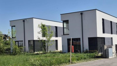 Schlüsselfertig! Einfamilienhaus mit wunderschöner Aussicht! Sofort verfügbar!