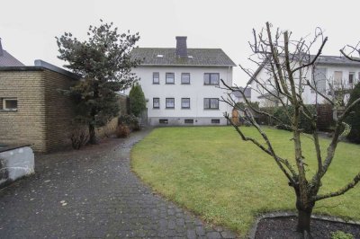 Reduziert! 2-Parteienhaus mit großem Garten und großer Doppelgarage in Hövelhof