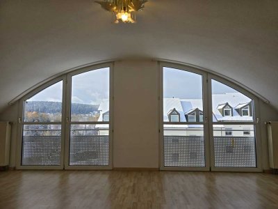 Großzügige 1-Zimmer-Dachgeschosswohnung mit  Panoramafenster in Freudenstadt