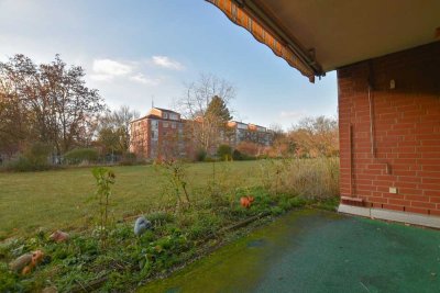 KUNZE: Renovierungsbedürftige Wohnung mit Terrasse in Groß-Buchholz nahe der MHH