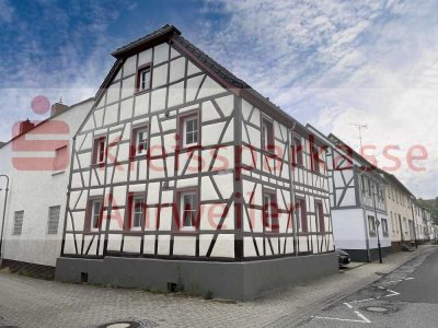 Zwei Häuser auf einem Grundstück!