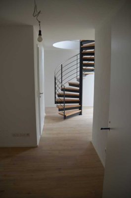 Moderne 4-Zimmer-Etagenwohnung mit vielen Extras und eigenen Garten